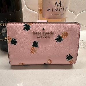 Kate Spade Staci Med Pineapple Printed Compact Bifold Wallet, Pink Multi, NWOT